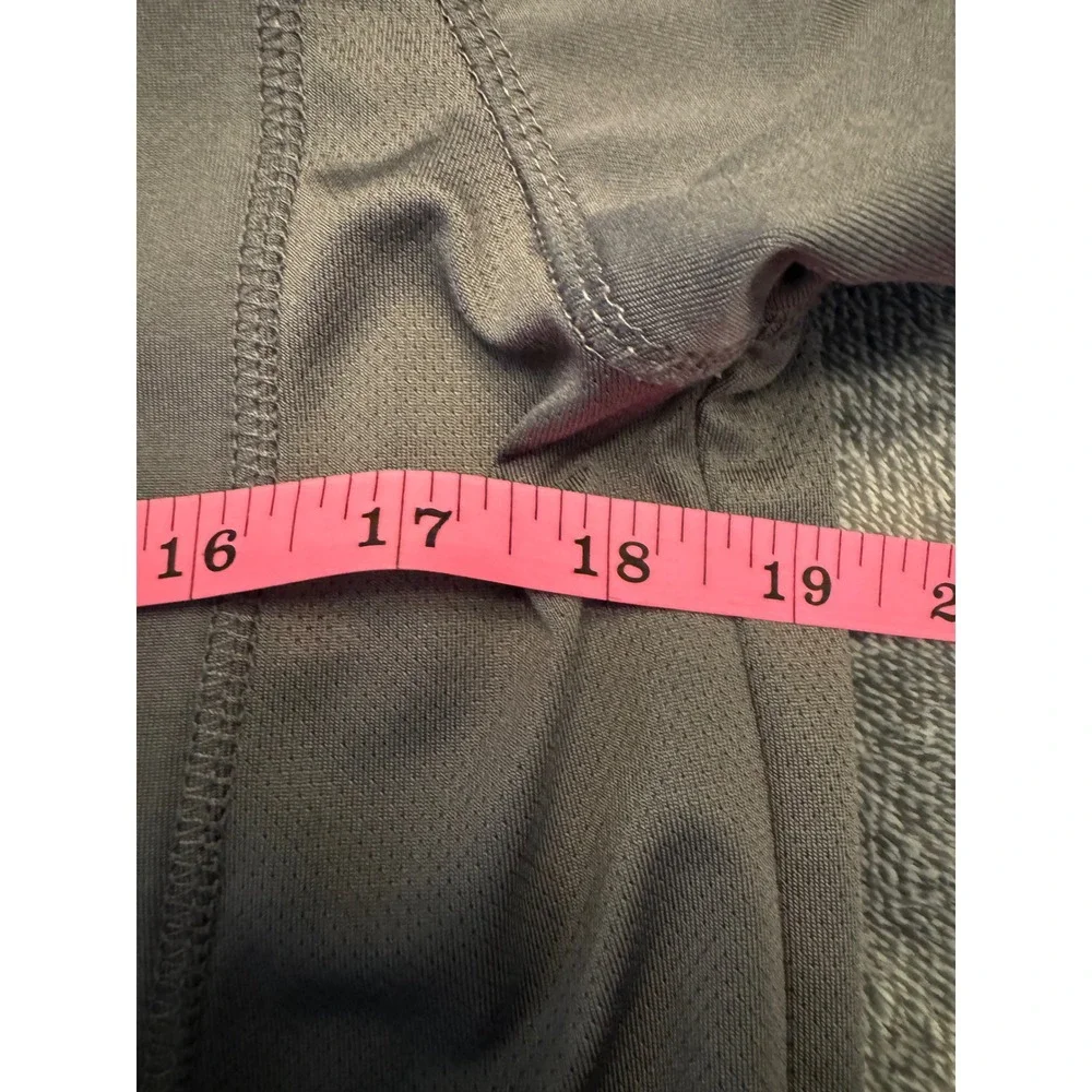 Reebok Mens Quarter Zip Pullover GrayLong Sleeve Athletic Shirt Size M RN 117927